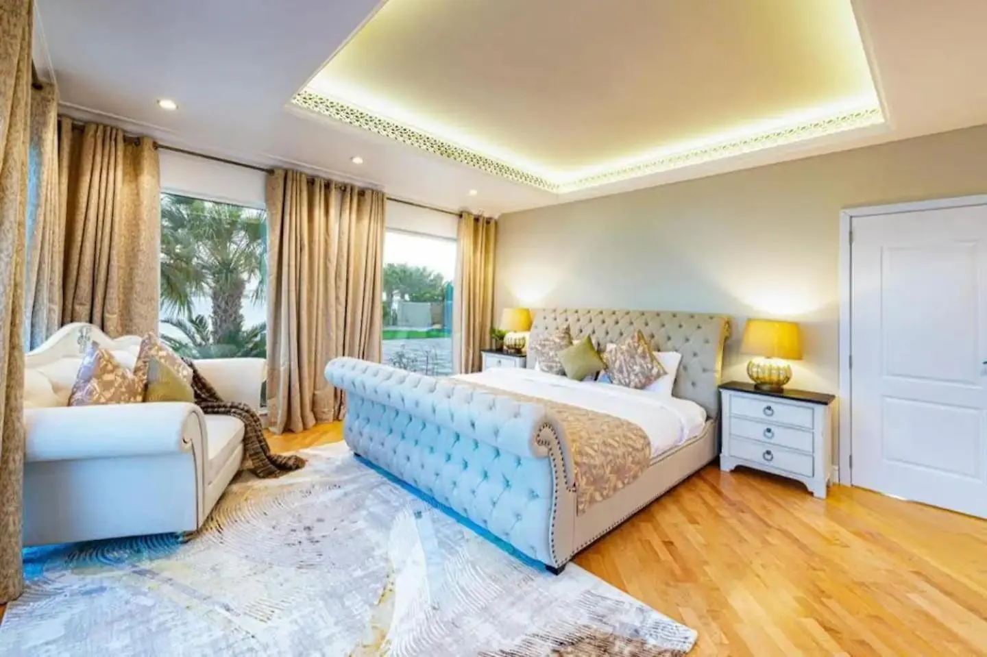 Luxurious Villa With Stunning Sea Views Of Palm Jumeirah Dubai United Arab Emirates
